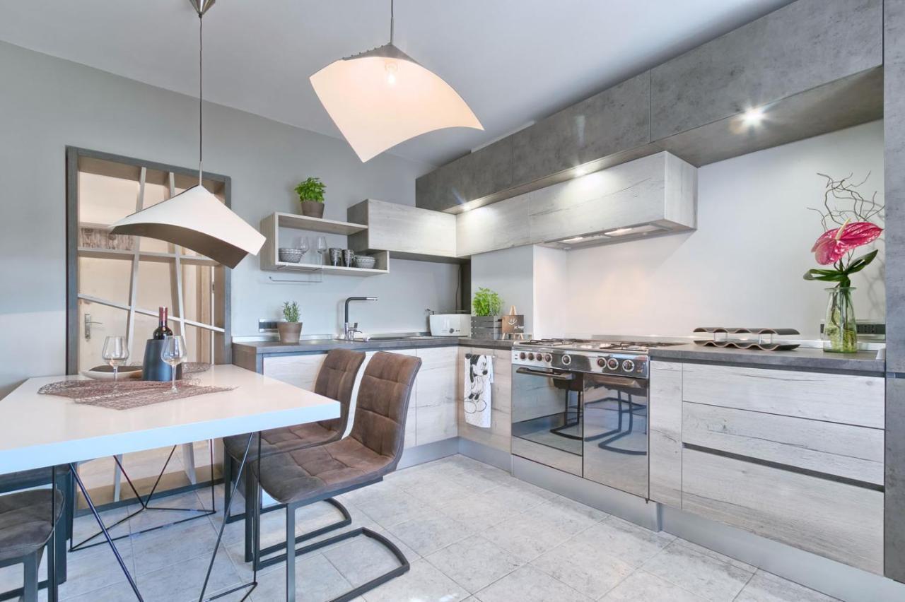 Modern Oasis Apartment Pula Zewnętrze zdjęcie